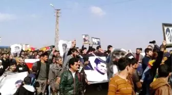 Cizre'de Ölenlerin Suruç'taki Cenazesinde Gerginlik Çıktı