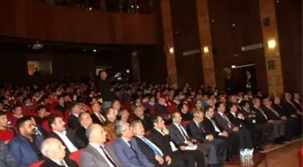 Iğdır'da Hocalı Şehitleri Anıldı