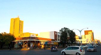 Zimbabweli Kadınların Ayini! Otostopçuya Tecavüz Edip Yol Kenarına Attılar