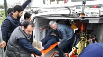 Otobüsün Çarptığı Ambulans Takla Attı: 5 Yaralı