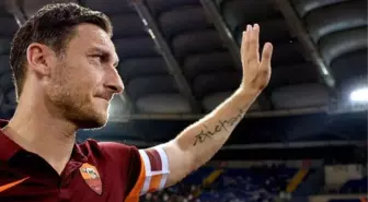 Totti Takıma Geri Döndü