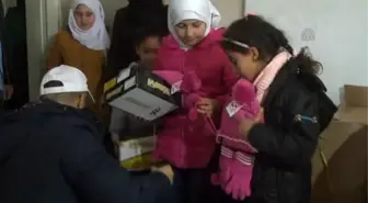 Suriyeli 300 Aileye Destek
