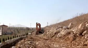 Cihanbeyli'de Gölet Bendi Yapımına Başlandı