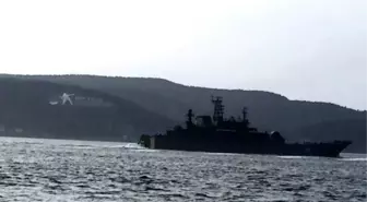 Rus Savaş Gemisi Çanakkale Boğazı'ndan Geçti