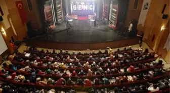Bü 'Genç İlahiyat' Programına Ev Sahipliği Yaptı