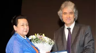 Doç. Dr. Yuguşeva, Arü'de Altay İnançlarını Anlattı