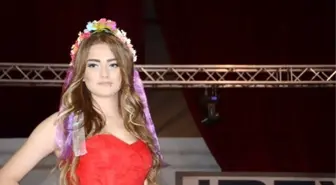 İdeal Ev ve Evlilik Fuarı Gelinlik Defilesi ile Kapılarını Açtı