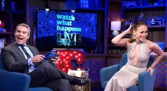 Jennifer Lopez Elbisesiyle Göz Kamaştırdı