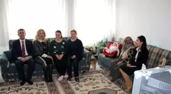 Kaymakam Sırmalı Şehit Ailelerini Ziyaret Etti