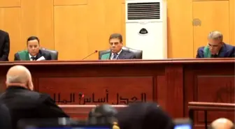 Mursi ile 10 Kişinin 'Katar Adına Casusluk' İddiasıyla Yargılandıkları Dava