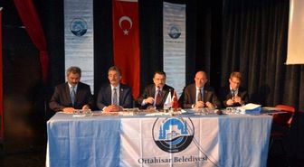 Ortahisar Belediye Başkanı Genç Muhtarlarla Bir Araya Geldi