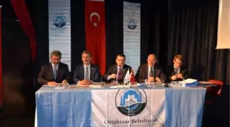 Ortahisar Belediye Başkanı Genç Muhtarlarla Bir Araya Geldi