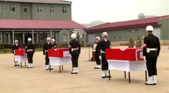 Şehitler İçin Tören (2)