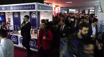 Cnr Kitap Fuarı'na İlk Günden Büyük İlgi - İstanbul