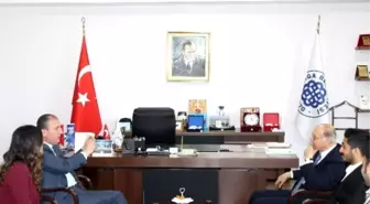 Emekli Büyükelçi Numan Hazer, Başkan Işık'ı Ziyaret Etti