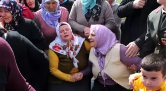 Şehidin Naaşı Baba Evinde