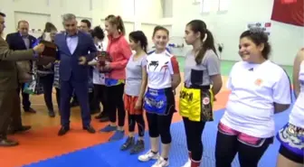 Kadınlar Günü'ne Özel Kick Boks Turnuvası