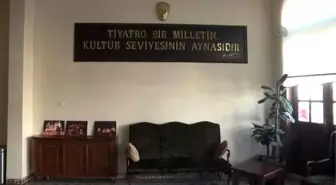 İzmir'de Öğretmenlere Tiyatro Eğitimi