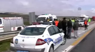 Trafik Kazası: 1 Ölü, 3 Yaralı