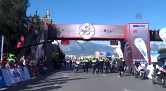 11. Uluslararası Runatolia Antalya Maratonu