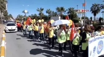 Korteje Traktör ve Bisikletlerle Katıldılar