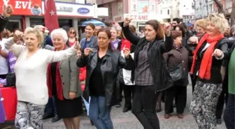 Balıkesirli Kadınlar Özgecan'ı Anıp, Kara Fatma'yı Hatırlattılar