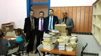 Kulukardeş Okul Kütüphanesine Bin Kitap Hediye