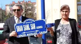 Sinan Şamil Sam'ın İsmi Yaşadığı Sokağa Verildi