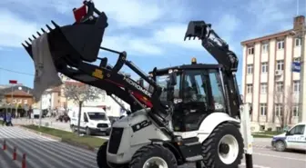 Bilecik Yenipazar Belediyesi Yeni Bir İş Makinesi Aldı