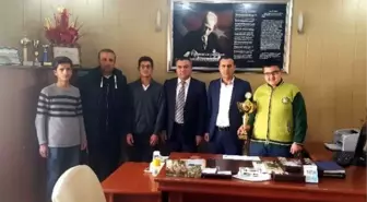 Kahta Fen Lisesi Satrançta İl Birincisi Oldu