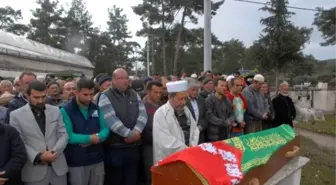 Kanlı Pusuda Öldürülen Çoban Çift Yan Yana Toprağa Verildi