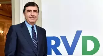 Ahmet Pura: 'Yumruk Sıkarsak El Sıkışamayız'