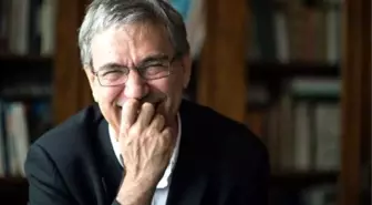 Orhan Pamuk: İzdivaç Programlarına Takılıyorum