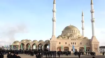 Rusya'da Cami Yakınında Patlama: 4 Yaralı