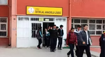 Yozgat'ta 'Kız Öğrencilere Etek Fişlemesi' Haberine Yalanlama