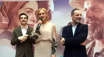 Annemin Yarısı'nda İzdiham Yaşandı