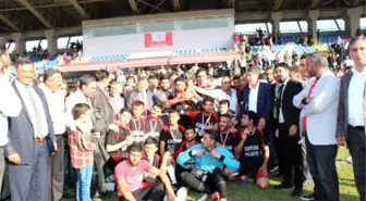 Suriyelilerin Final Maçı Şölene Dönüştü