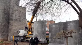 Diyarbakır Sur'un Bazı Girişleri Beton Bloklarla Kapatıldı