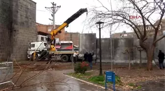 Diyarbakır Sur'un Bazı Girişleri Beton Bloklarla Kapatıldı