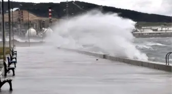 Ege'de Sağanak Yağış ve Kuvvetli Fırtına Uyarısı