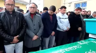 Salihli'deki Kazada Ölen 3 Kişi Alaşehir'de Defnedildi