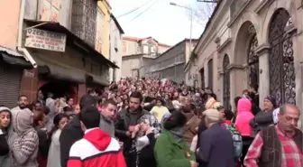 Av Tüfeğiyle Vurularak Öldürülen 17 Yaşındaki Sueda Üçoğlu Toprağa Verildi - İzmir