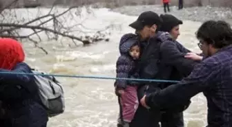 Sığınmacılara 'Broşürle' İnsanlık Dışı Tuzak
