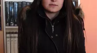 Liseli Gamze Görmediği Babasına İçin Kitap Yazdı