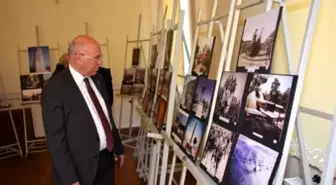 Atatürk ve Çanakkale Fotoğraf Sergisi' Tarihi Belediye Binasında Açıldı