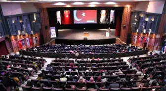 Prof Dr. Genç'ten Çanakkale Zaferi Konferansı