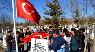 Yazıhüyük Kasabasında Şehitler Mezarları Başında Anıldı