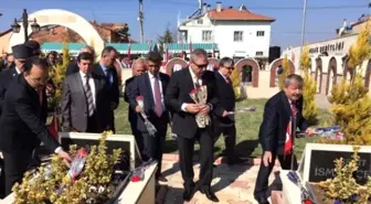 Uşak, 18 Mart'ta Çanakkale Şehitleri ve Terör Olayları İçin Tek Yürek Oldu