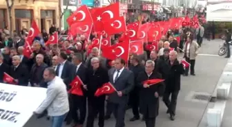 Uşak, 18 Mart'ta Çanakkale Şehitleri ve Terör Olayları İçin Tek Yürek Oldu