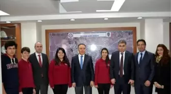 Bilge Koleji Öğrencileri Emniyet Müdürlüğünde Vali ile Görüştüler